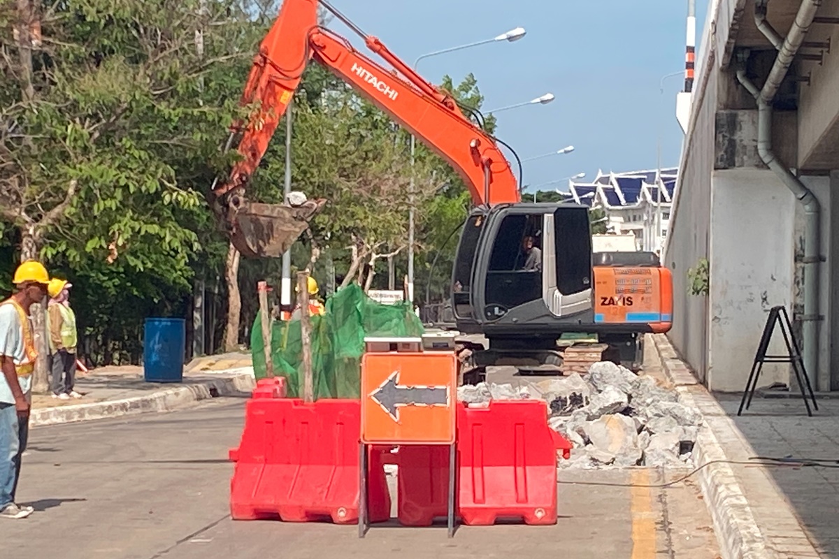 รถขุดให้เช่าประจวบคีรีขันธ์ รถขุดรับจ้างประจวบคีรีขันธ์ ให้บริการในพื้นที่จังหวัดประจวบคีรีขันธ์ และพื้นที่ใกล้เคียง