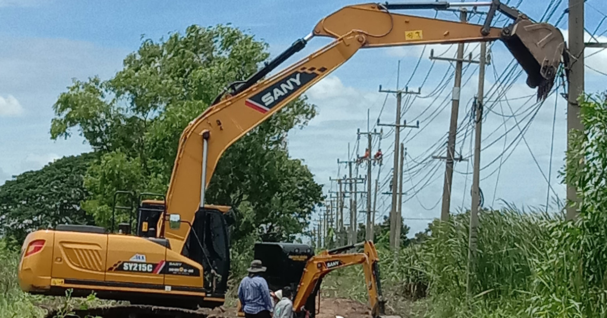 รถแม็คโครให้เช่า แบคโฮรับจ้าง รถขุดเล็ก สุพรรณบุรี backhoe suphanburi